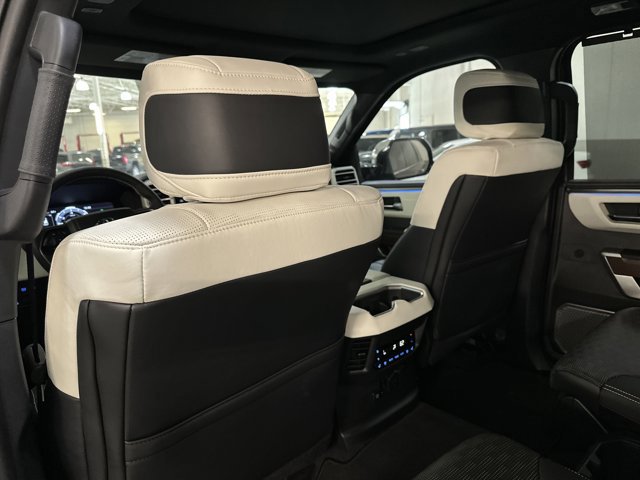 Used 2024 Toyota Sequoia Capstone AWD/4WD image 20