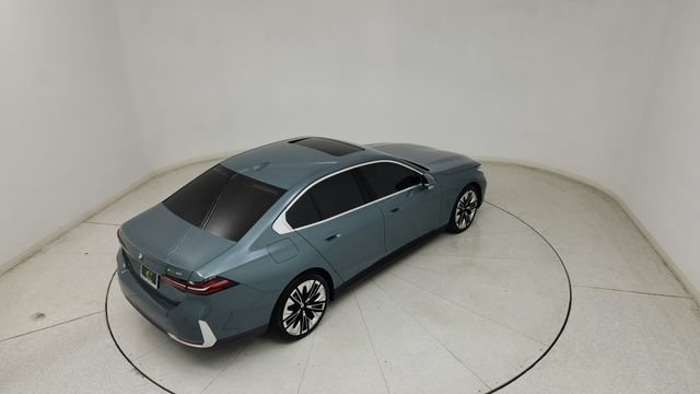 Used 2026 BMW i5 eDrive40 AWD/4WD image 27