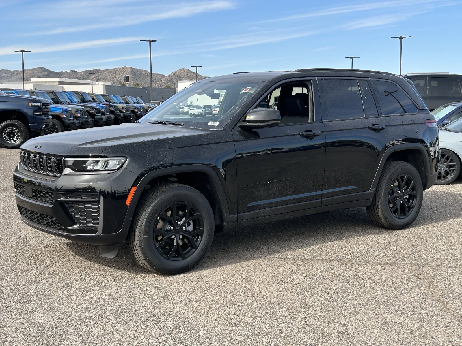 New 2026 Jeep Grand Cherokee Altitude AWD/4WD image 2