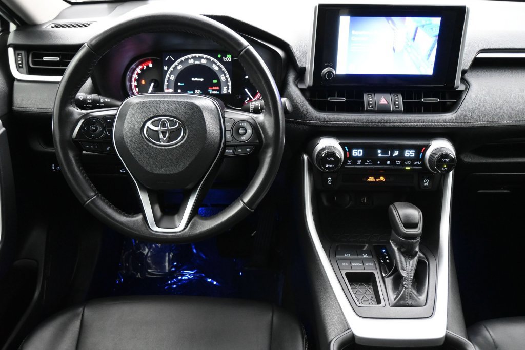 Used 2024 Toyota RAV4 XLE Premium FWD image 5
