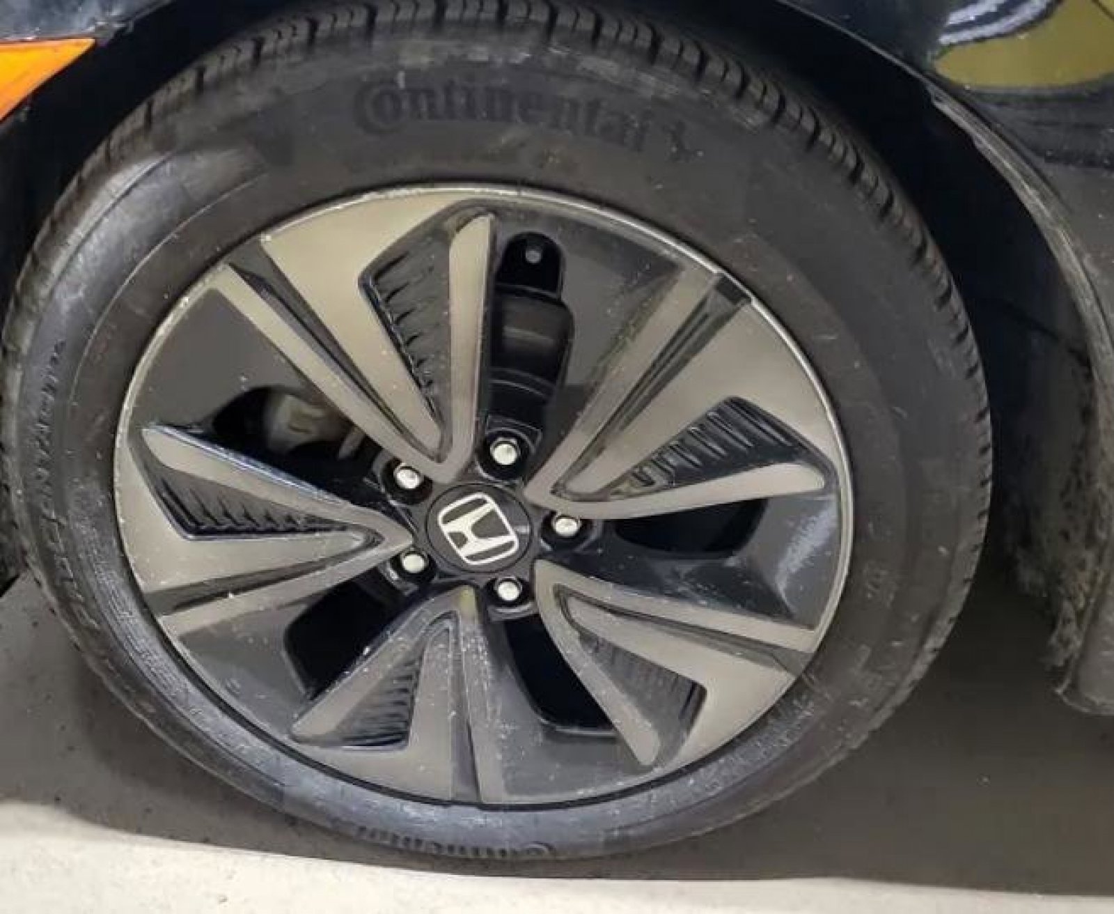 Used 2018 Honda Civic EX image 6