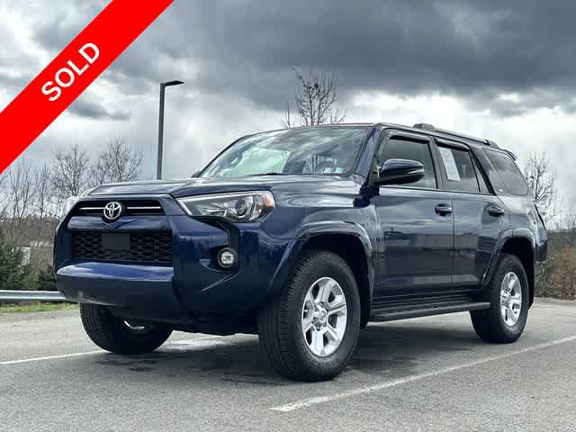 Used 2021 Toyota 4Runner SR5 Premium w/ Moonroof Package AWD/4WD image 32