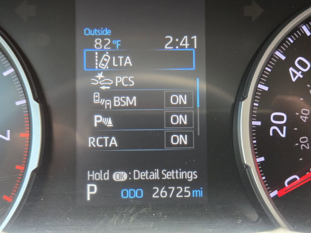 Used 2022 Toyota RAV4 XLE Premium image 22