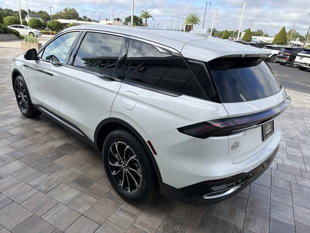 New 2026 Lincoln Nautilus Premier w/ Equipment Group 102A AWD/4WD image 4