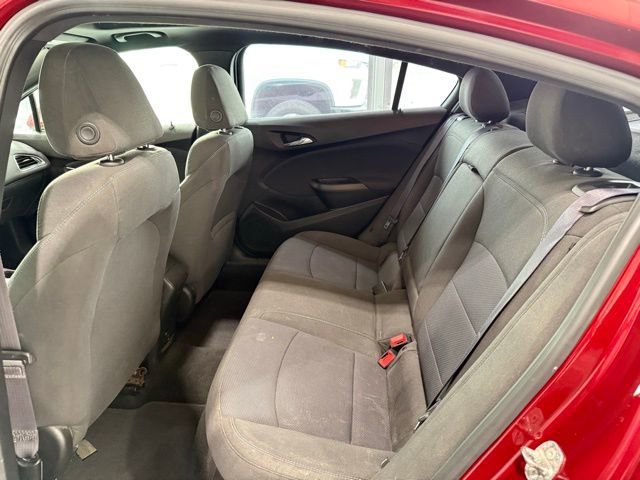 Used 2017 Chevrolet Cruze LT image 18