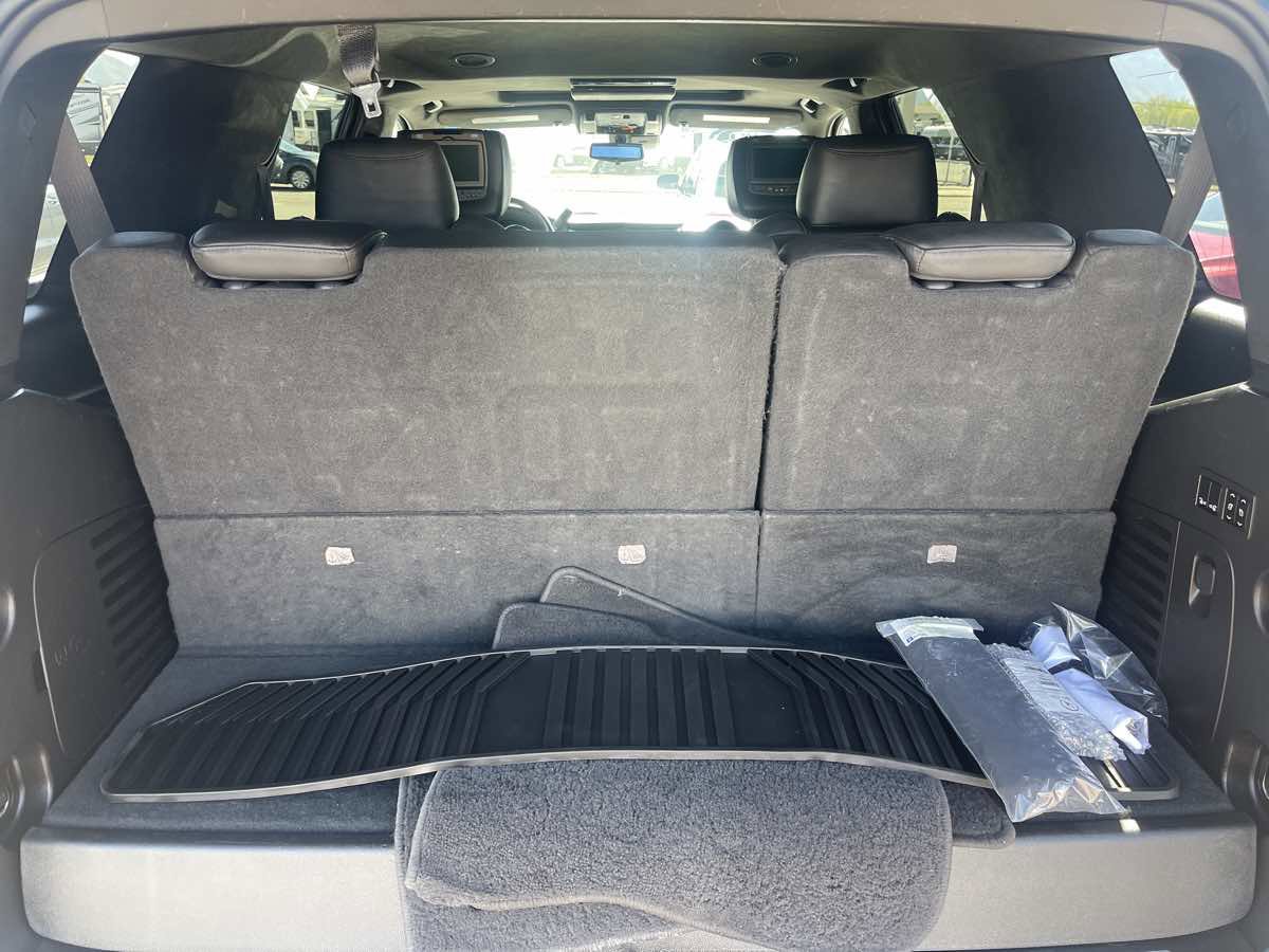 Used 2019 Cadillac Escalade Platinum image 21