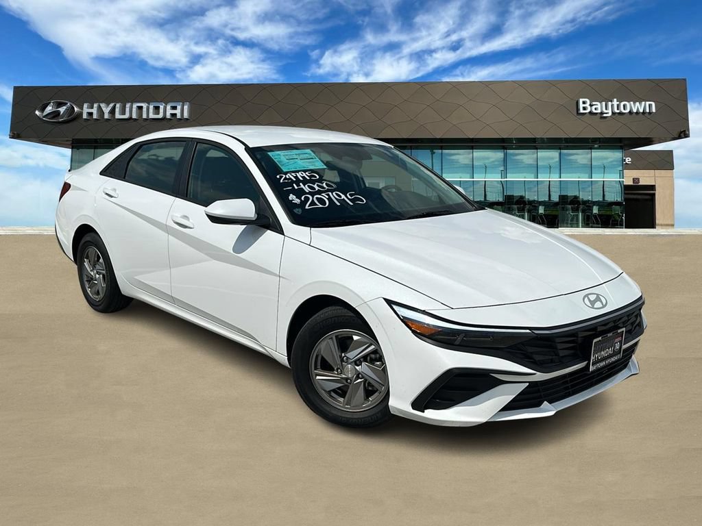 Used 2026 Hyundai Elantra SE