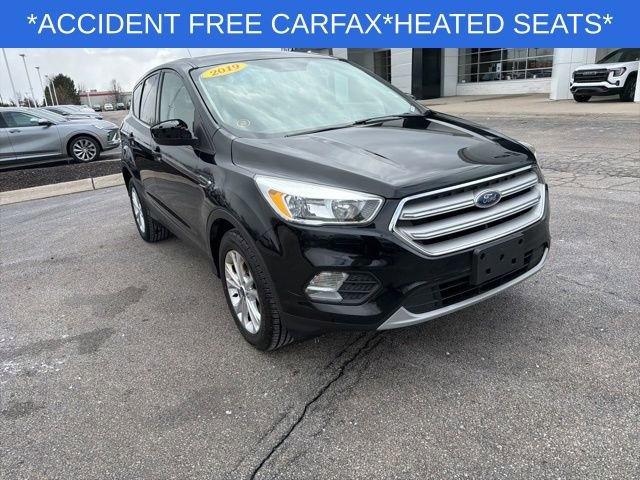 Used 2019 Ford Escape SE image 3