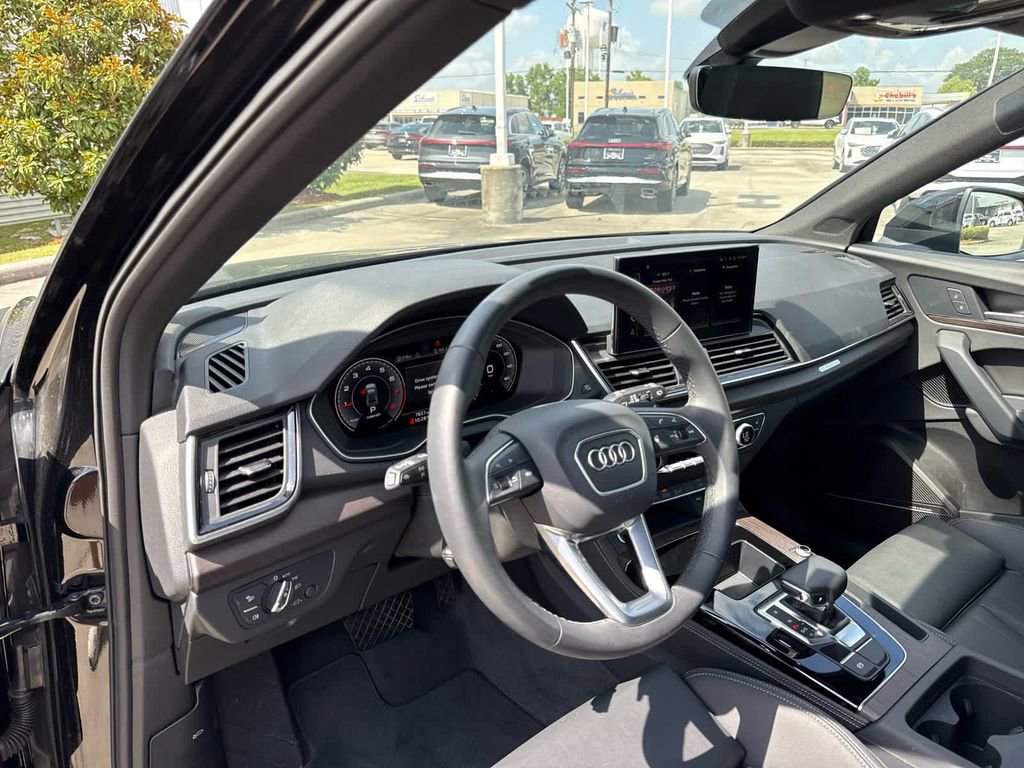 Used 2024 Audi Q5 2.0T Premium Plus w/ Premium Plus Package image 24