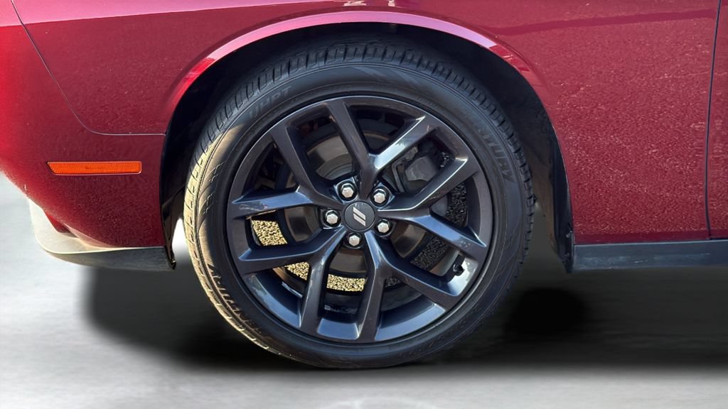 Used 2020 Dodge Challenger SXT w/ Blacktop Package RWD image 21