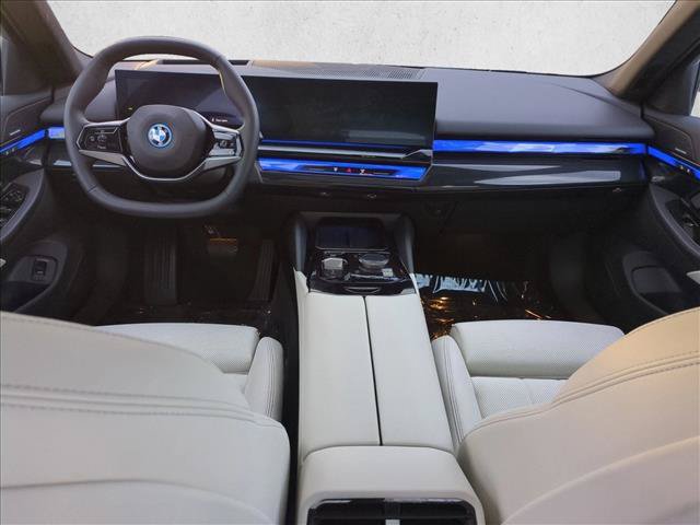 Certified 2026 BMW i5 eDrive40 RWD image 19