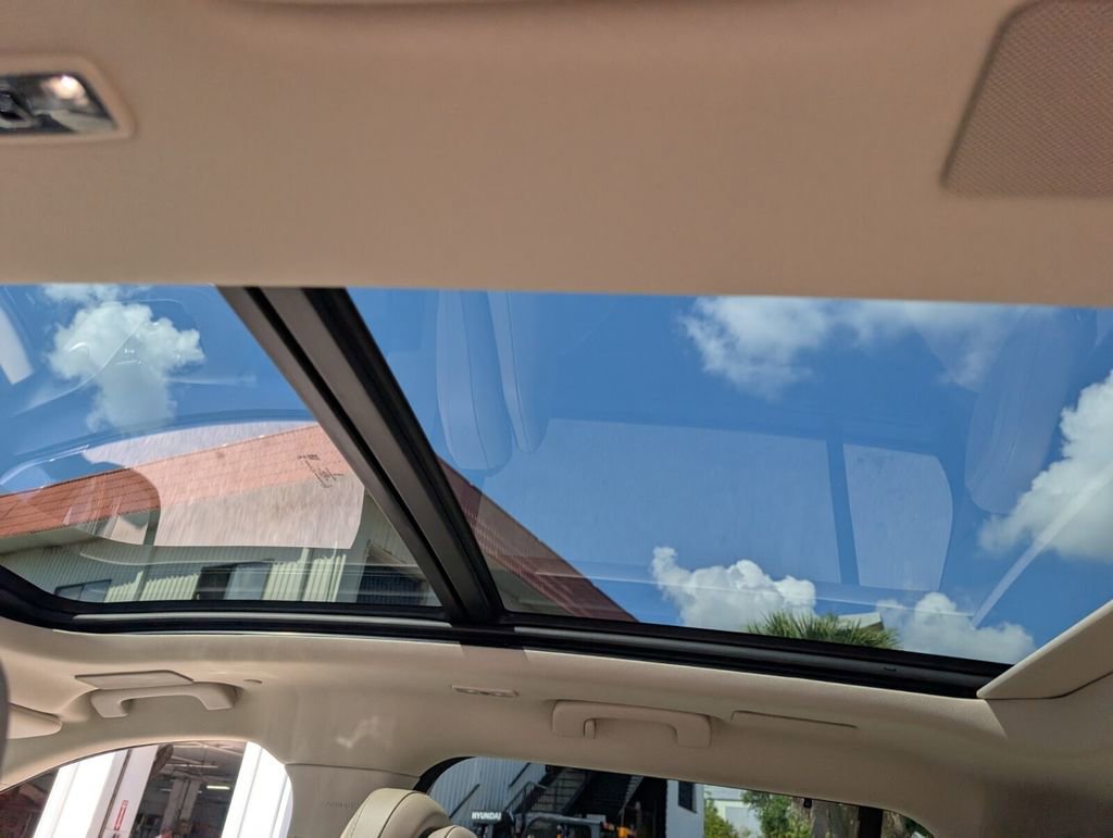 Used 2024 Lincoln Aviator Reserve w/ Equipment Group 201A image 15