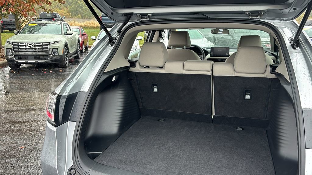 Certified 2025 Honda HR-V LX image 34