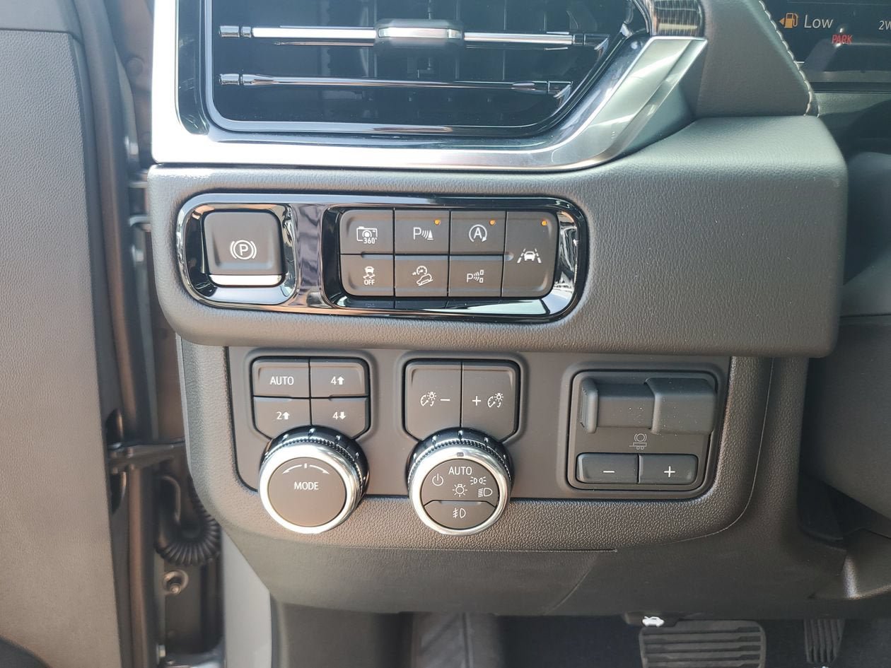 New 2026 GMC Yukon XL Elevation w/ Elevation Premium Package AWD/4WD image 29