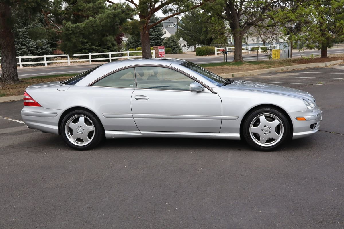 Used 2002 Mercedes-Benz CL 55 AMG image 3
