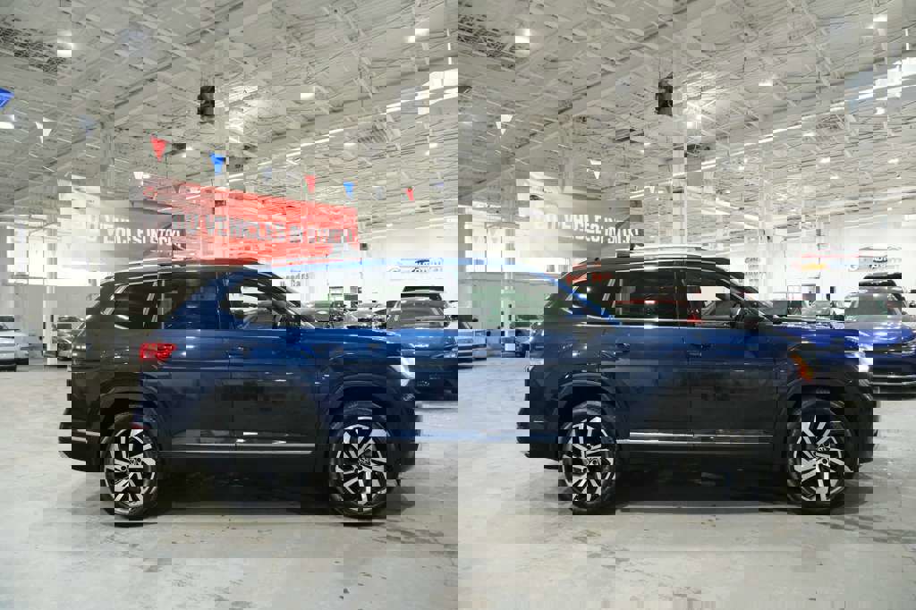 Used 2021 Volkswagen Atlas SEL Premium image 14