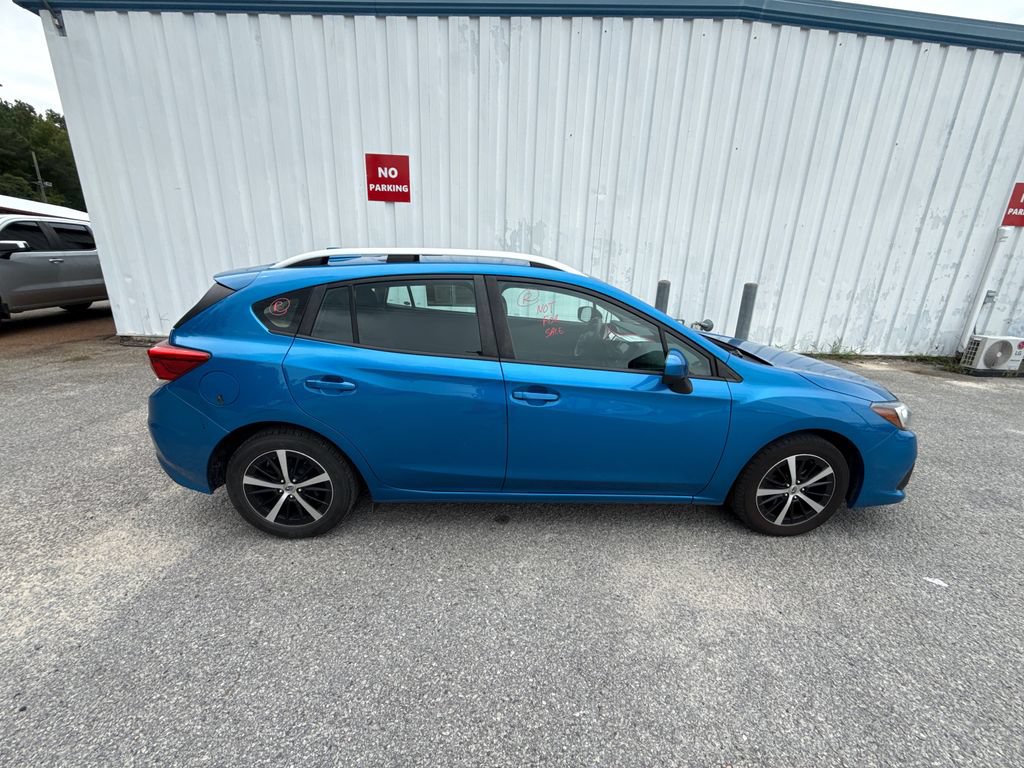 Used 2022 Subaru Impreza 2.0i Premium AWD/4WD image 9