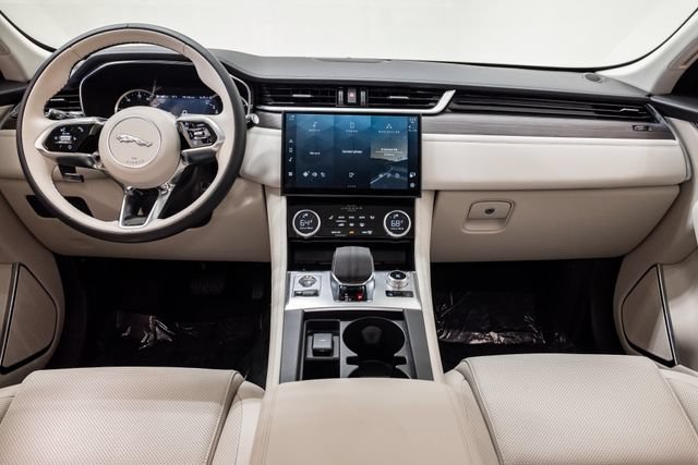 Used 2023 Jaguar F-PACE S AWD/4WD image 25