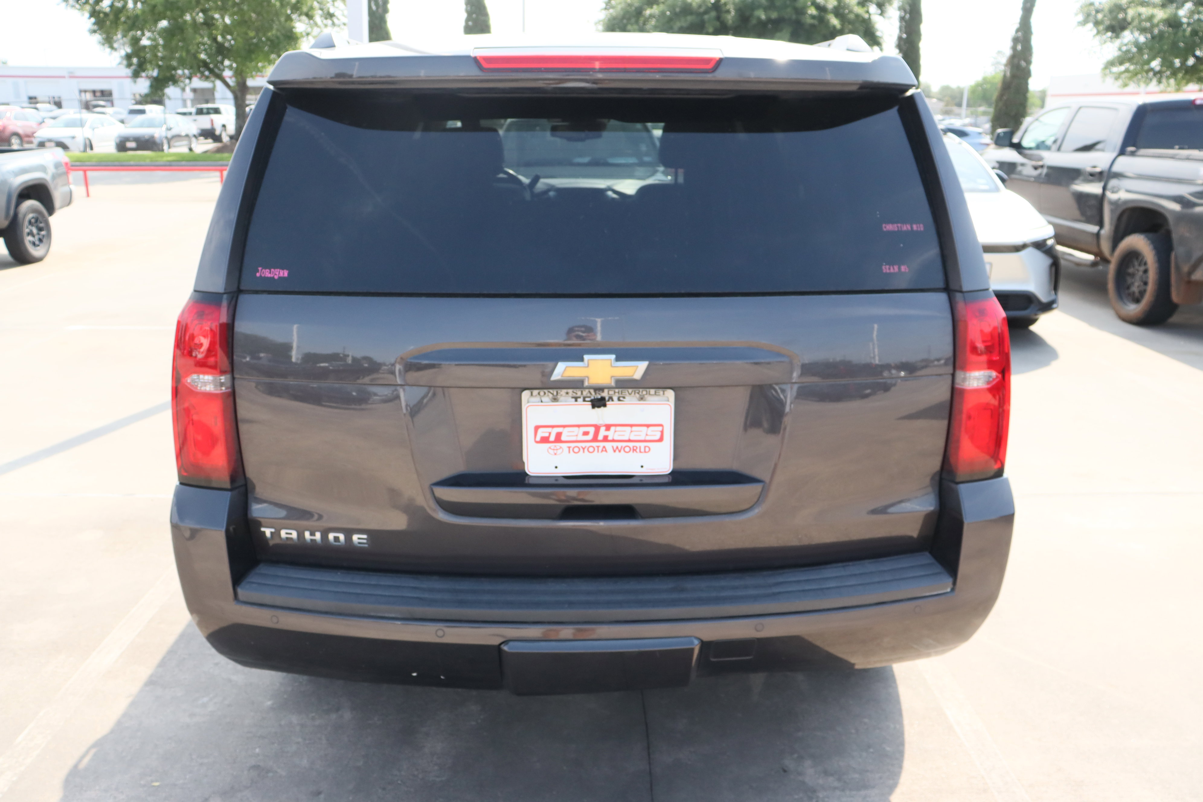Used 2015 Chevrolet Tahoe LT w/ Luxury Package RWD image 8