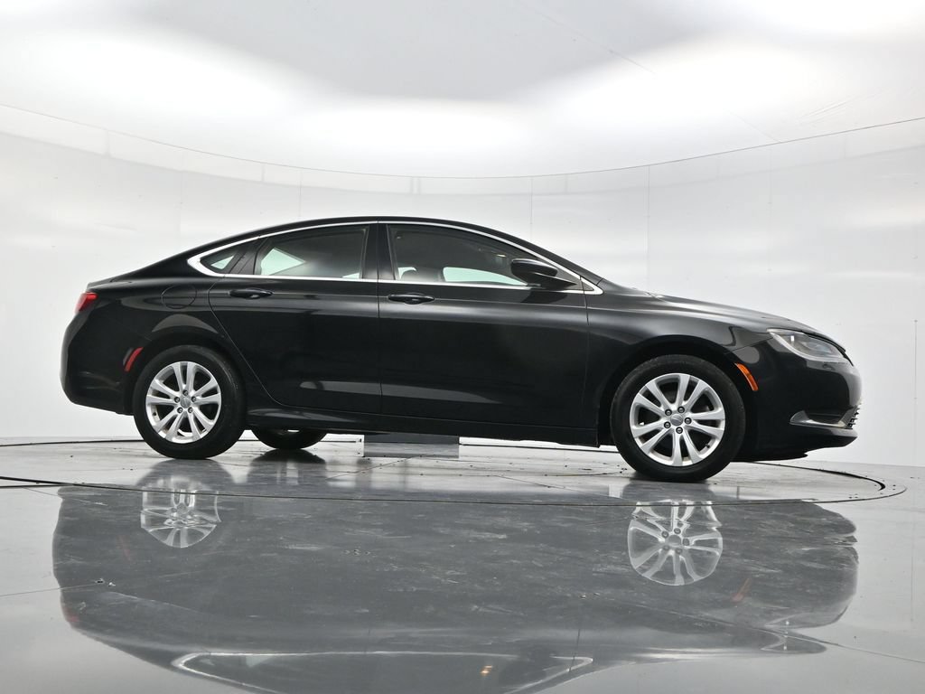 Used 2015 Chrysler 200 Limited FWD image 46