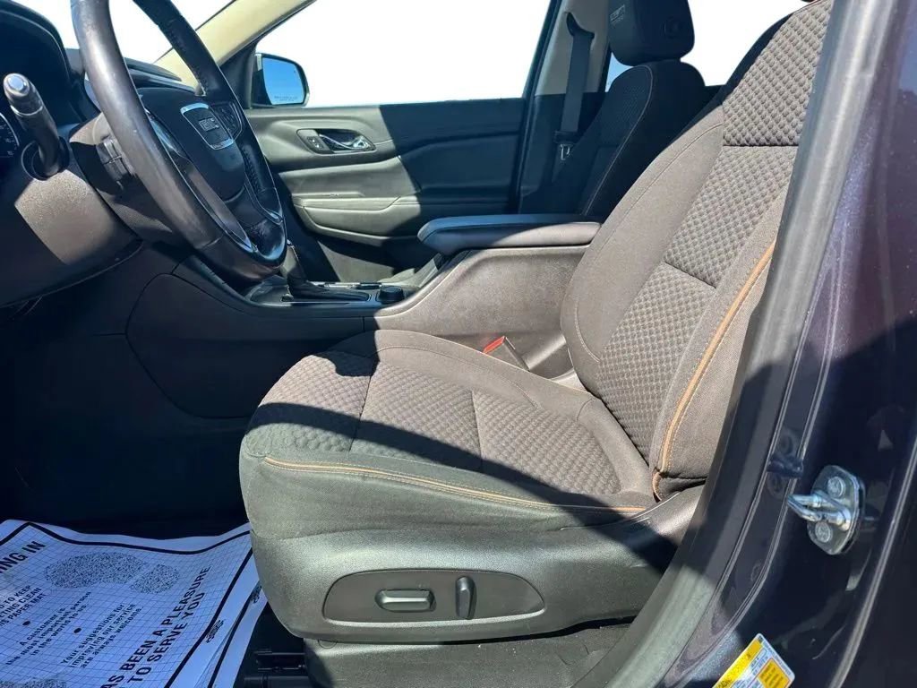 Used 2019 GMC Acadia SLE w/ Driver Alert Package I image 9