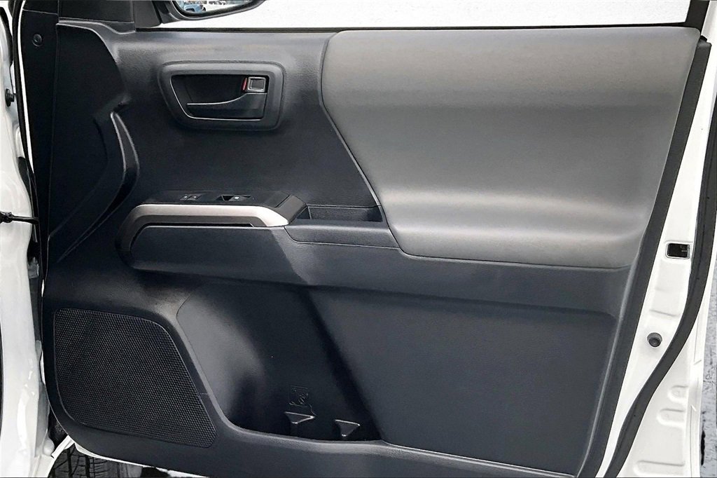 Used 2023 Toyota Tacoma SR5 w/ Technology Package image 30