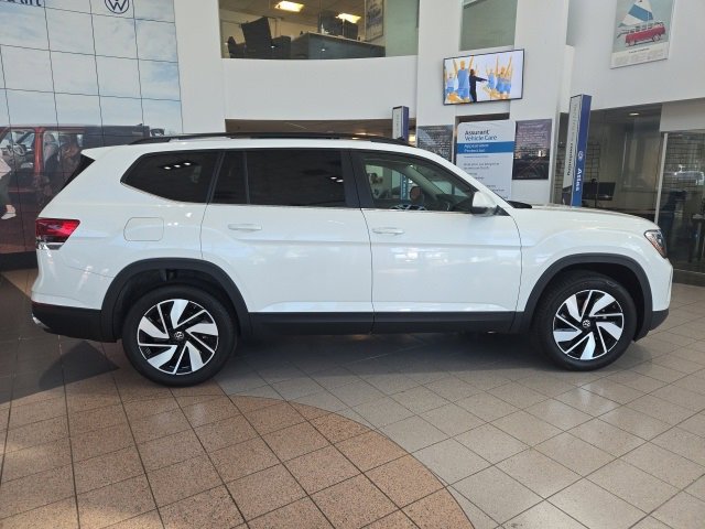 New 2026 Volkswagen Atlas SE image 8