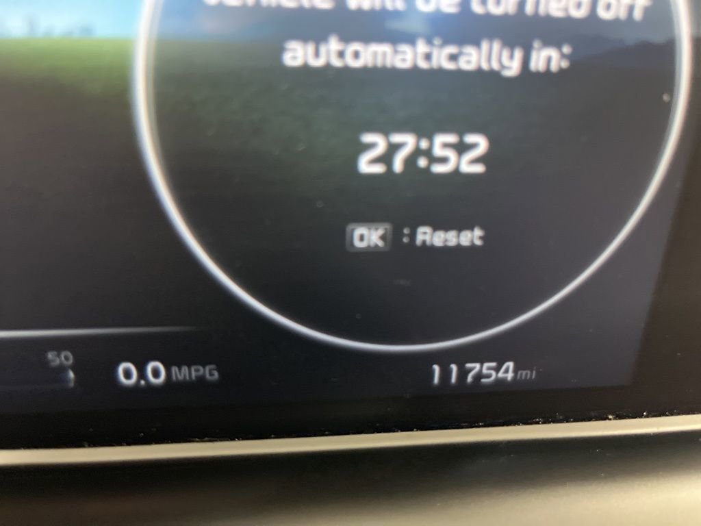 Used 2025 Kia Seltos SX image 2