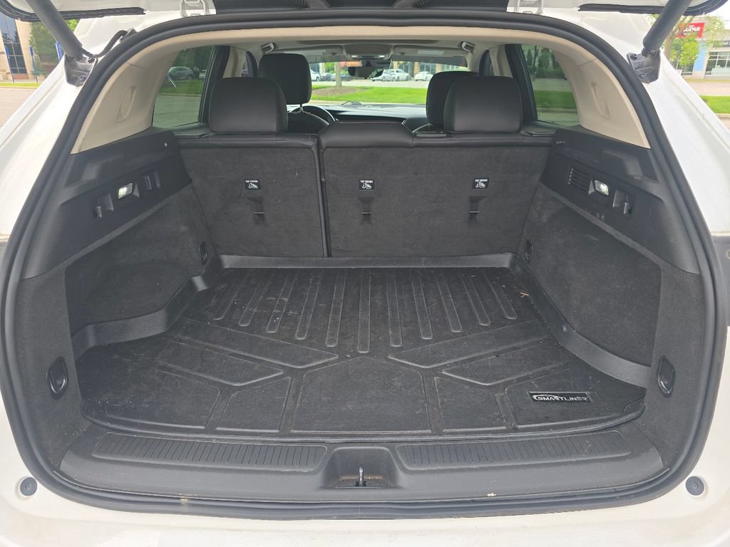 Used 2022 Buick Envision Essence w/ Technology Package II FWD image 17