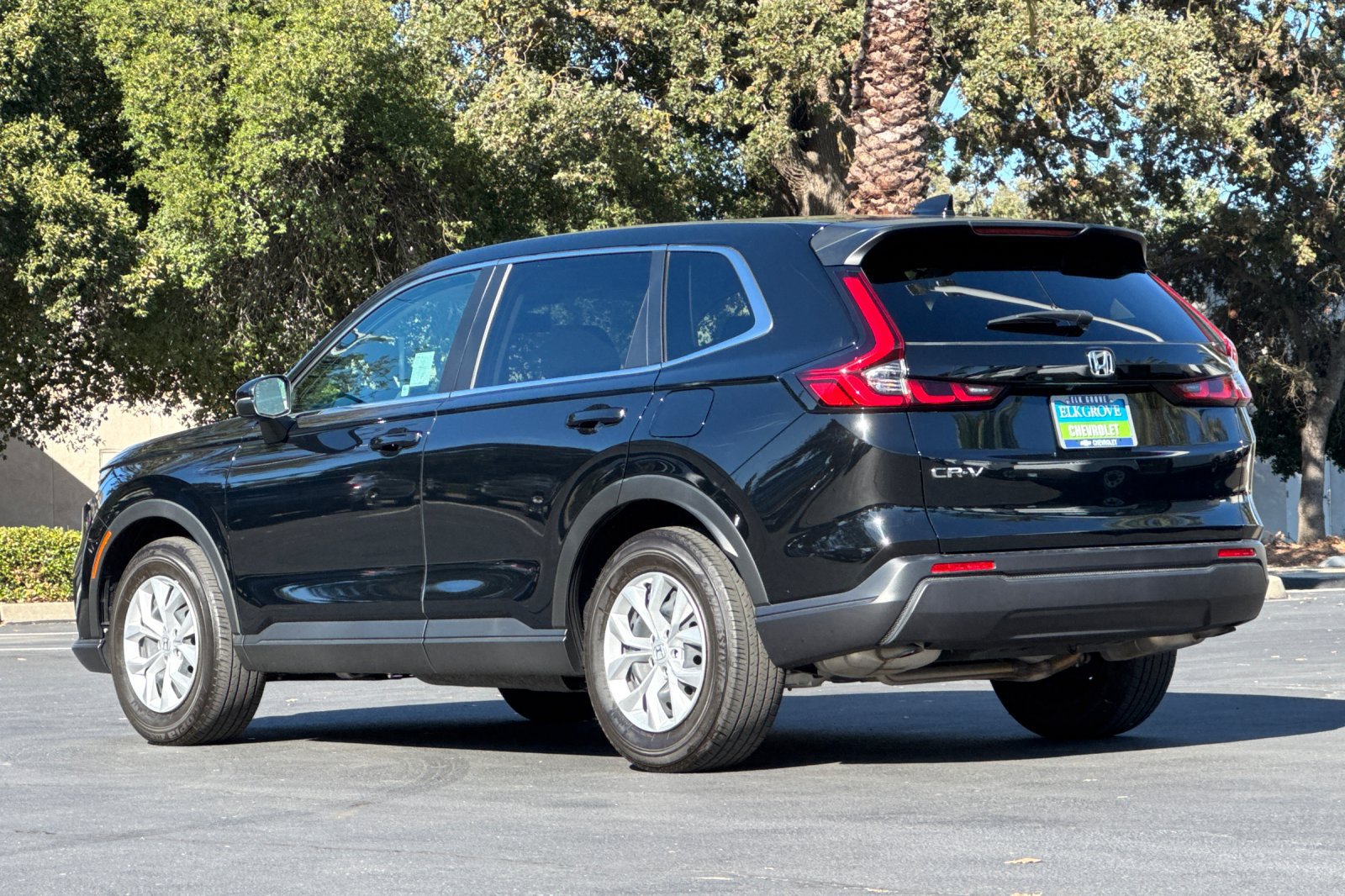 Used 2025 Honda CR-V LX image 5