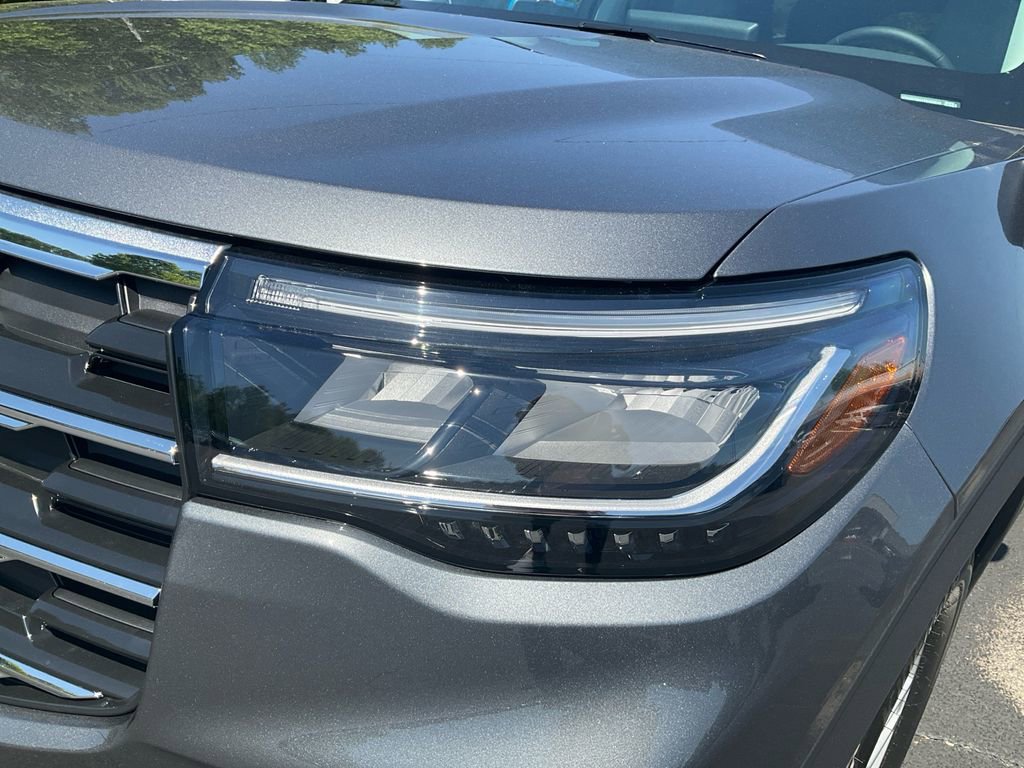 New 2026 Ford Explorer Active w/ Active Comfort Package RWD image 9