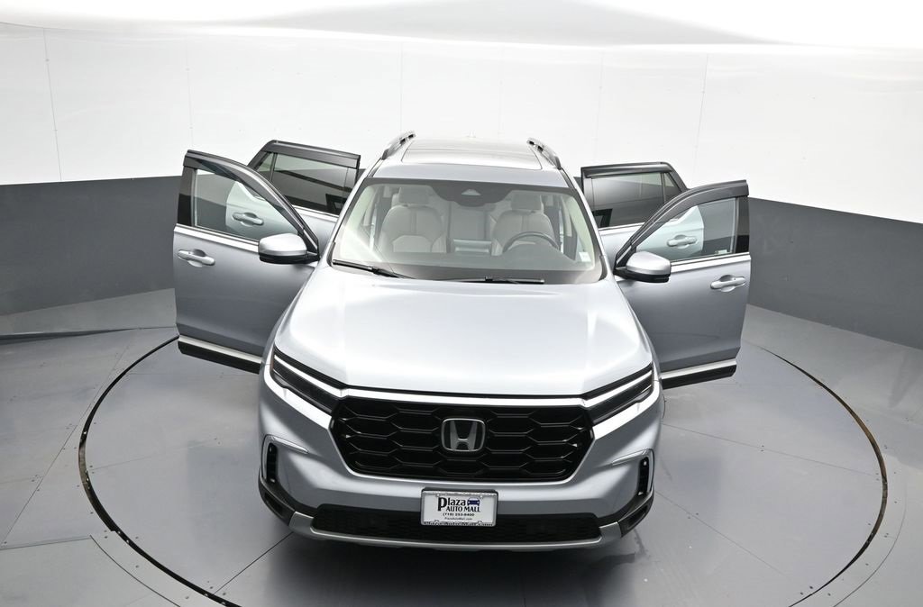 Used 2023 Honda Pilot Touring image 48