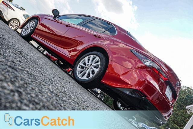 Used 2024 Toyota Camry LE image 5