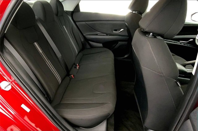 Used 2023 Hyundai Elantra SEL image 26