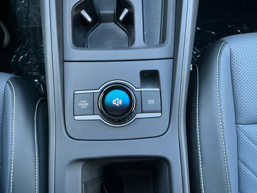 New 2025 Volkswagen Tiguan SE image 23