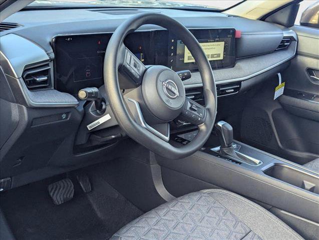 New 2025 Nissan Kicks SV FWD image 3