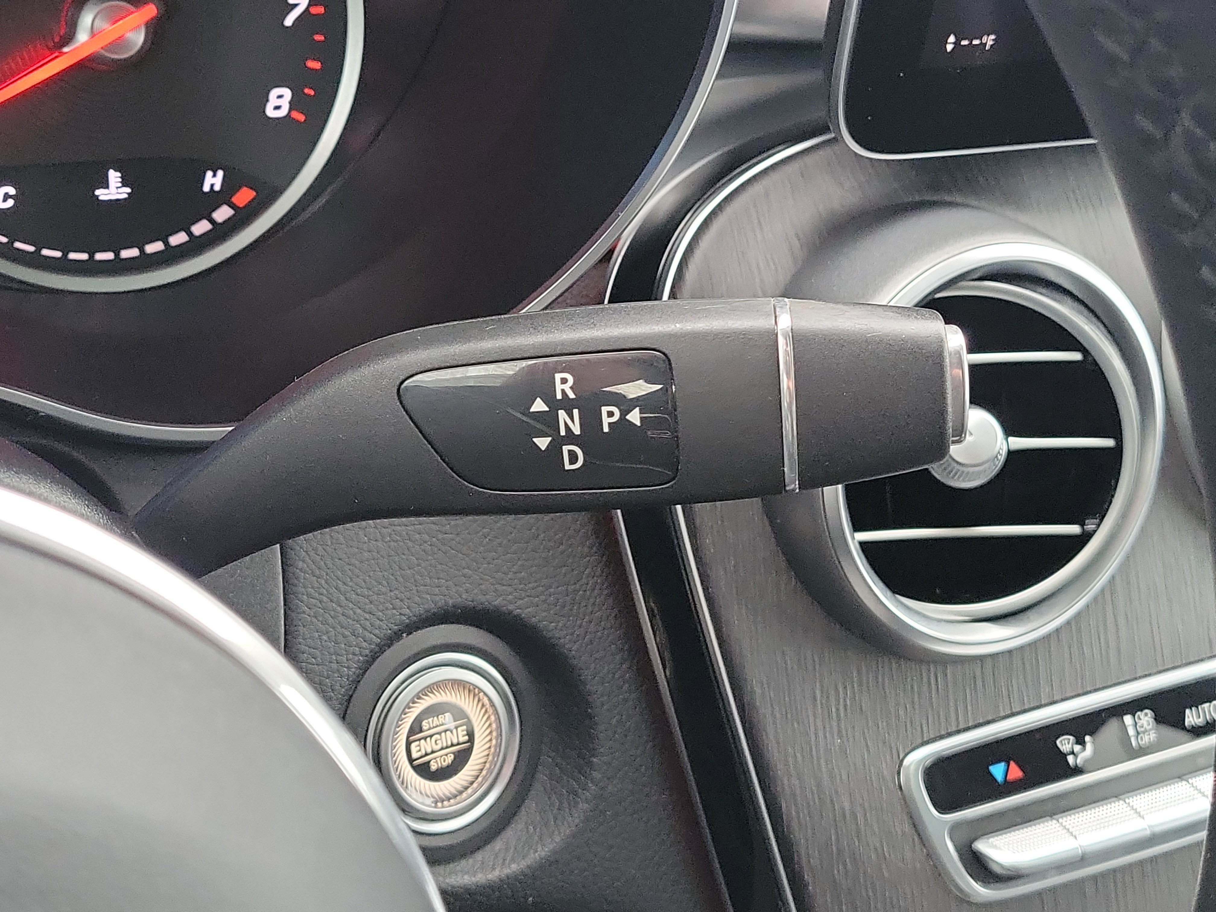 Used 2020 Mercedes-Benz GLC 300 4MATIC image 21