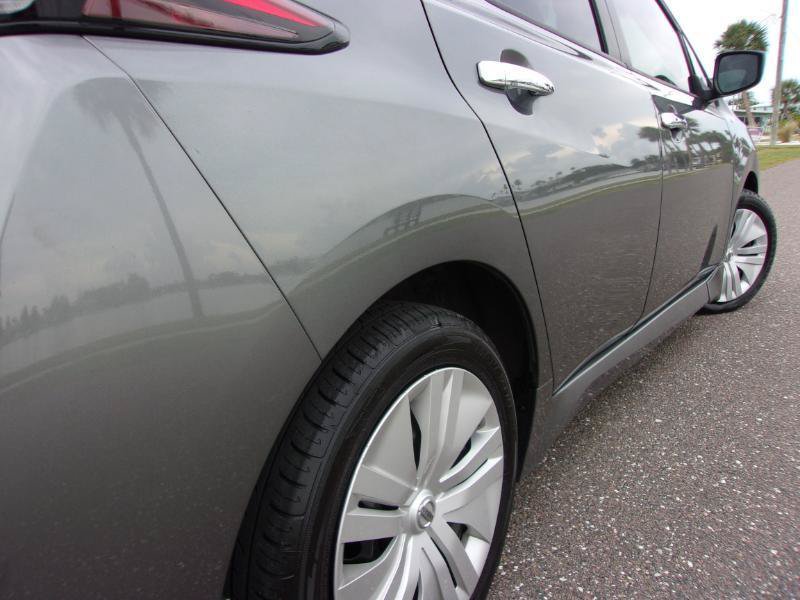 Used 2022 Nissan Leaf S FWD image 7