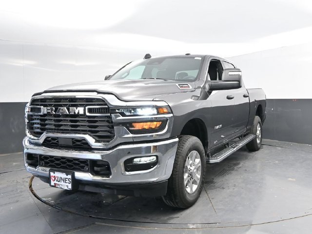 Used 2026 RAM 2500 Big Horn AWD/4WD image 6