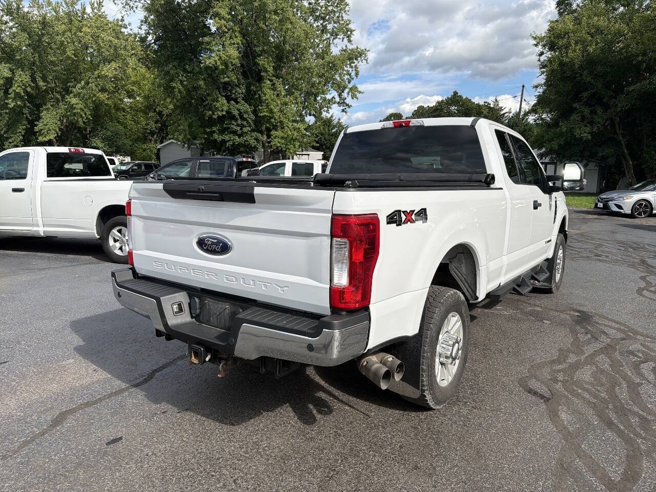 Used 2017 Ford F250 XLT AWD/4WD image 8