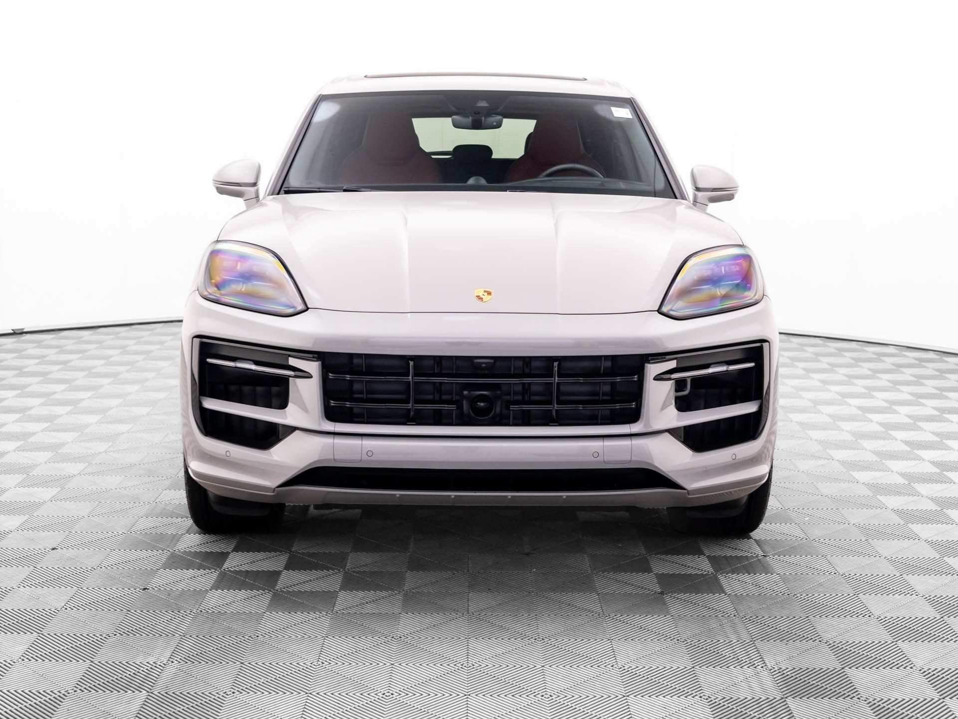 Used 2026 Porsche Cayenne GTS AWD/4WD image 9