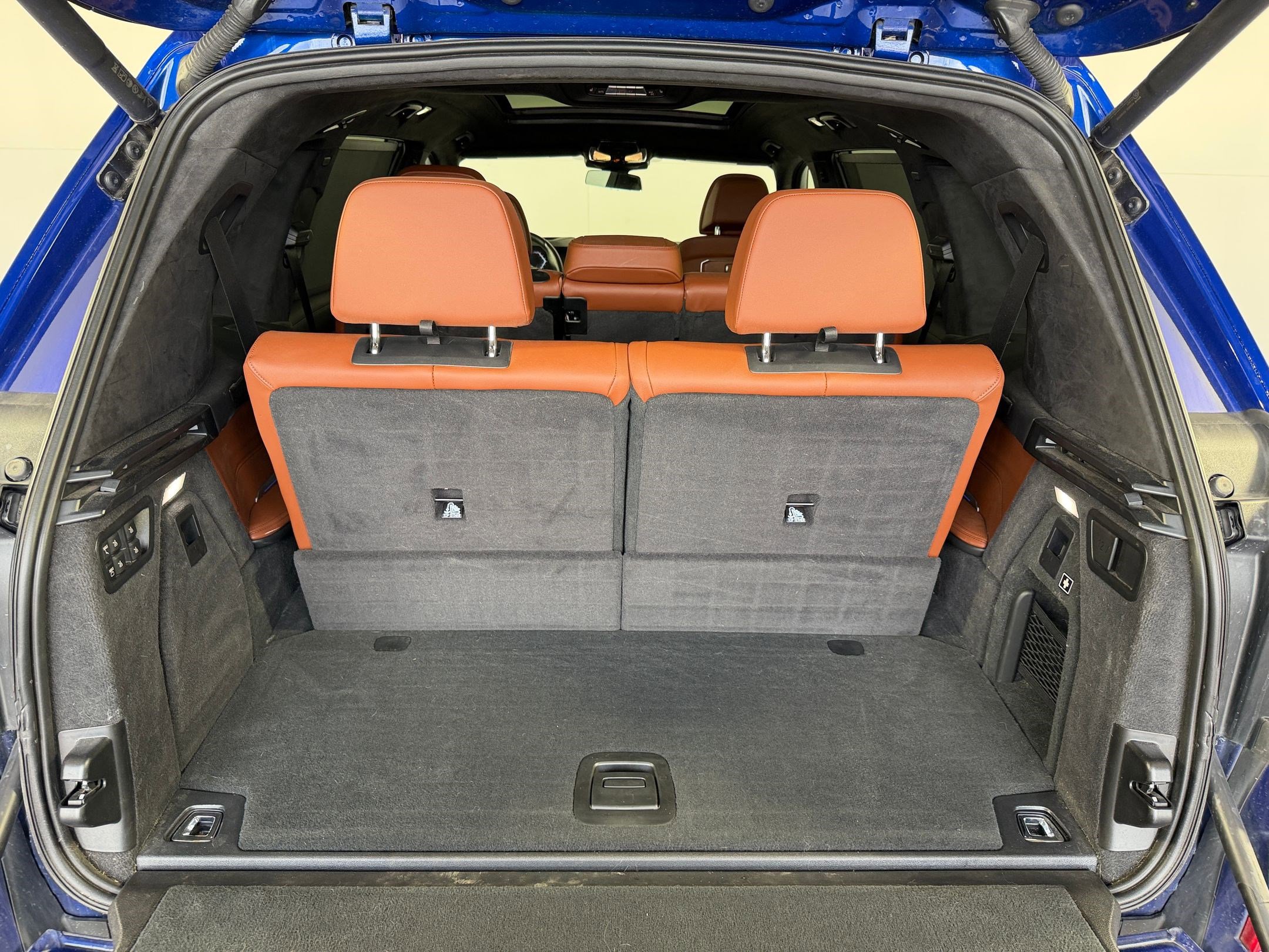 Certified 2024 BMW X7 M60i w/ Executive Package image 32