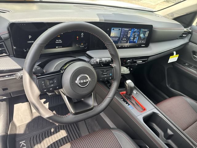New 2026 Nissan Kicks SR FWD image 15