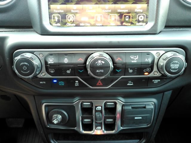 Used 2021 Jeep Wrangler Unlimited Sahara w/ Cold Weather Group AWD/4WD image 41
