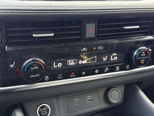 Used 2023 Nissan Rogue SL w/ SL Premium Package image 28
