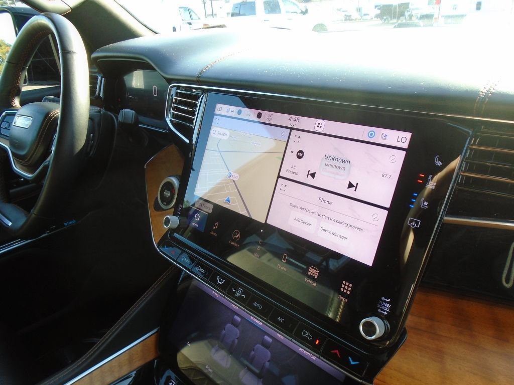 Used 2024 Jeep Grand Wagoneer L Series III image 15