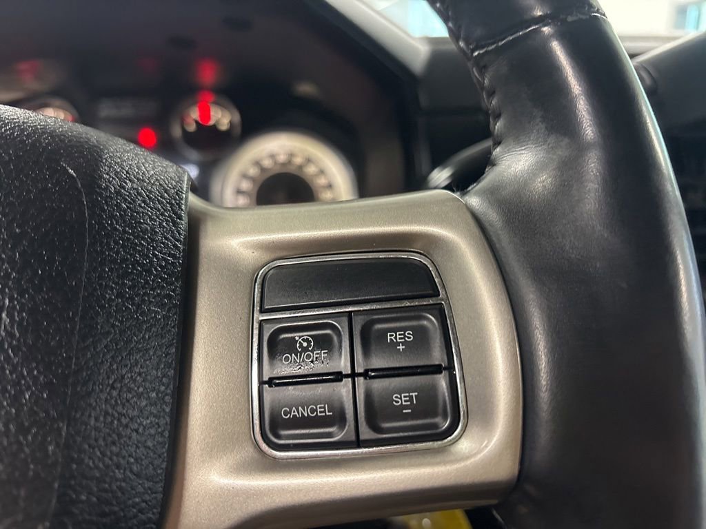 Used 2014 RAM 2500 Laramie AWD/4WD image 17