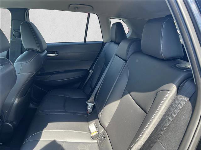 Certified 2025 Toyota Corolla Cross XLE image 20