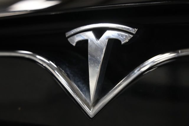 Used 2021 Tesla Model S Long Range Plus AWD/4WD image 4