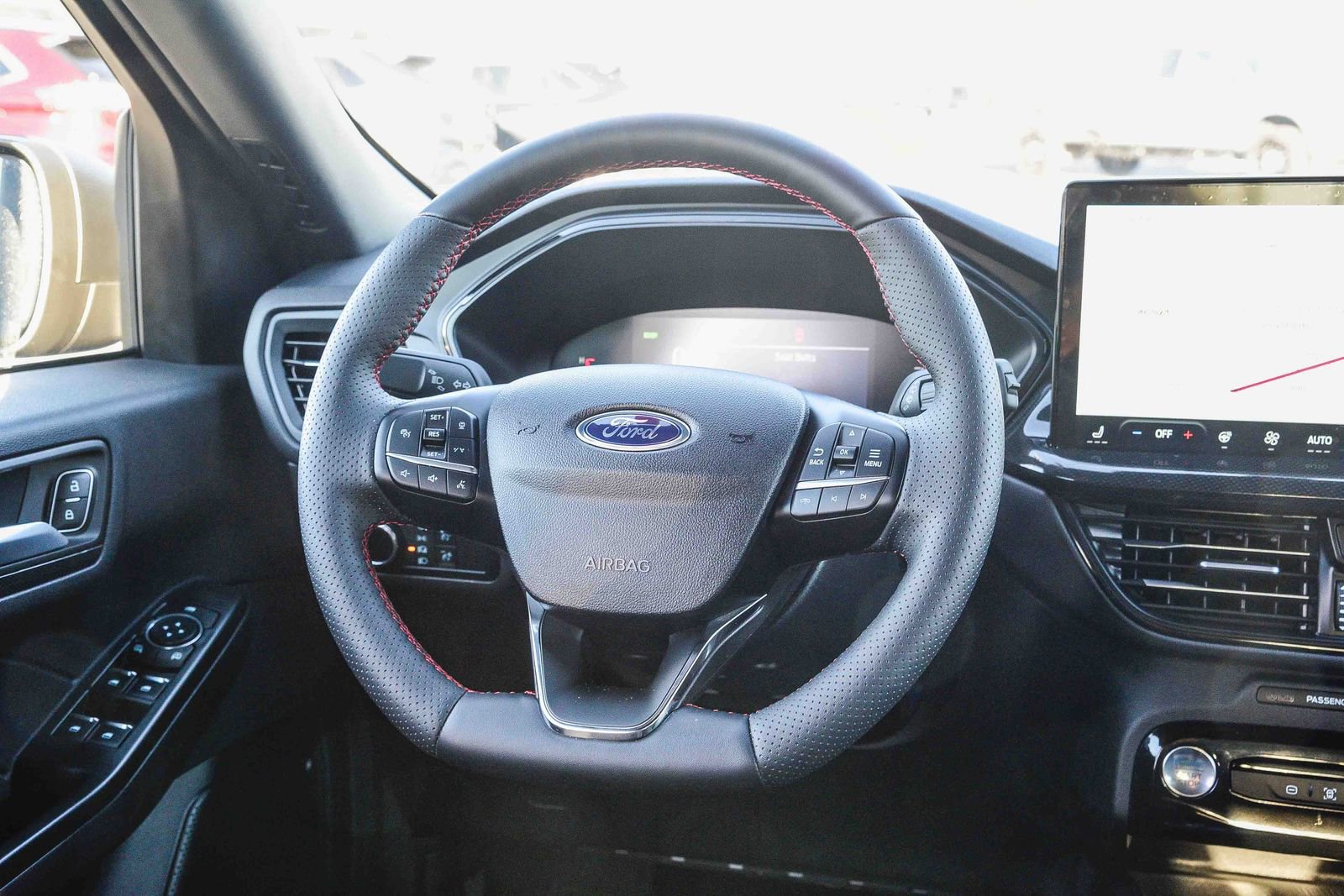 Used 2025 Ford Escape ST-Line w/ Equipment Group 301A image 15